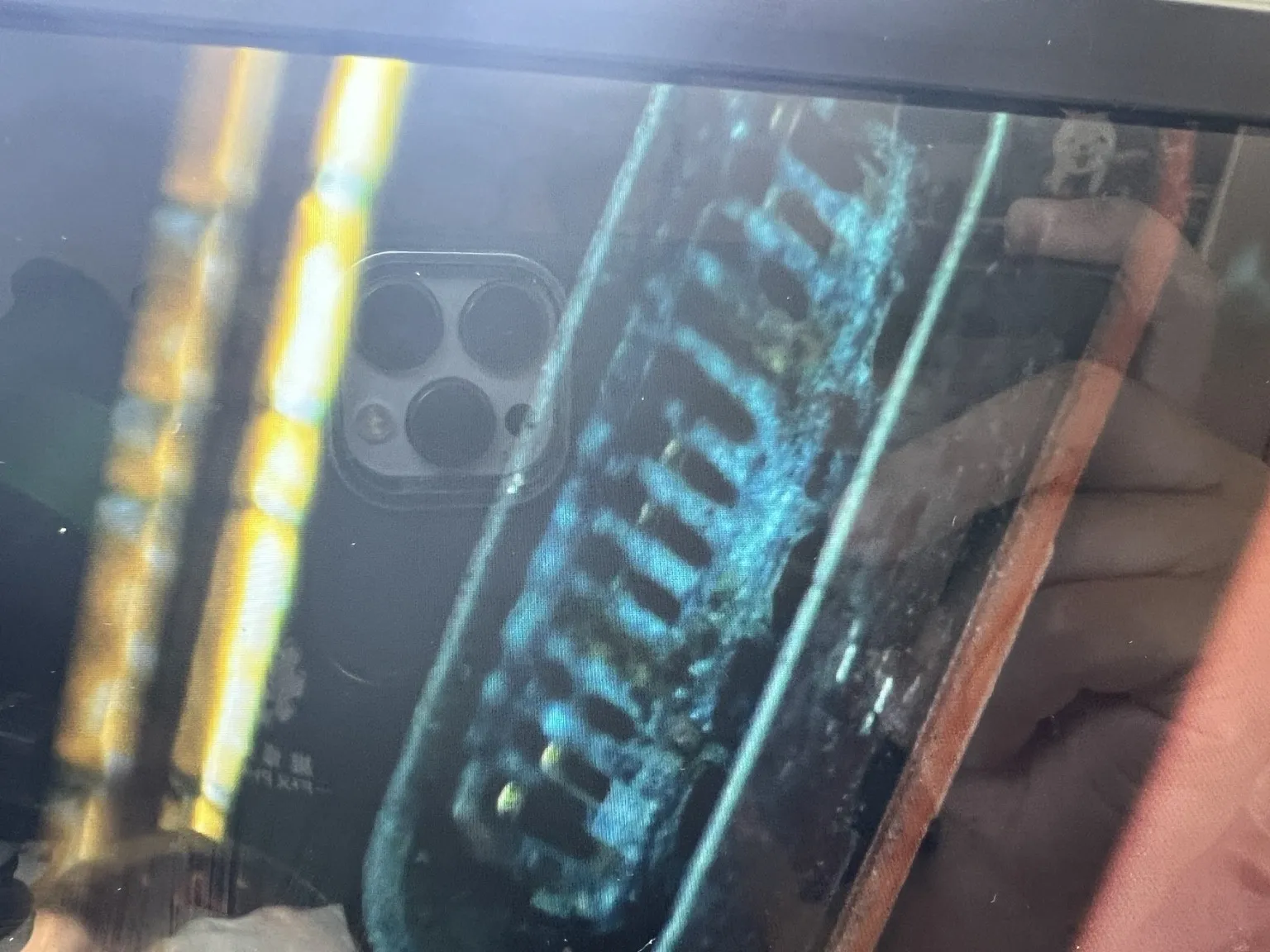 充電孔損壞維修案例